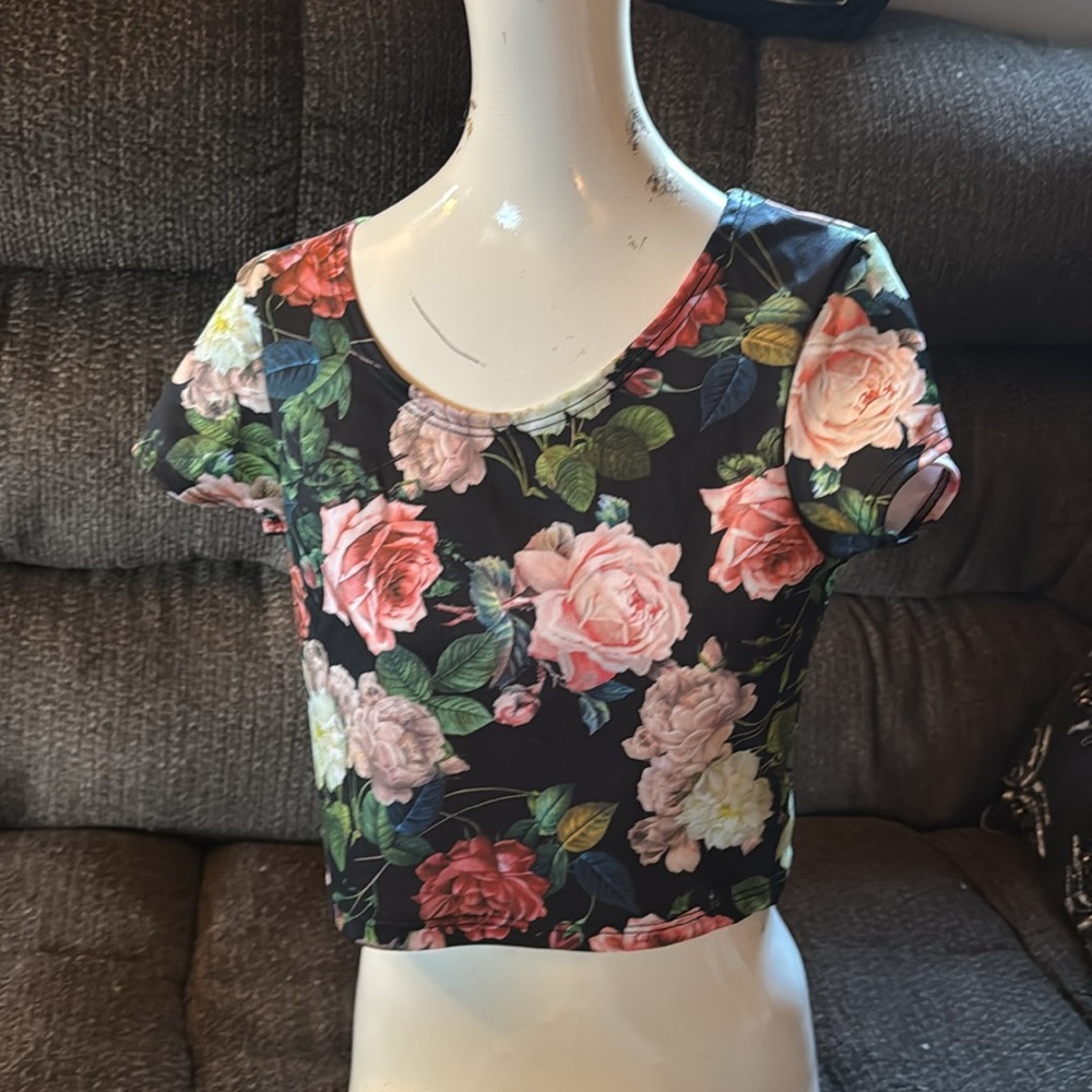 Floral crop top
